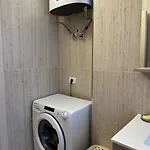 Under Pines - Apartamento Golem (Tirana)
